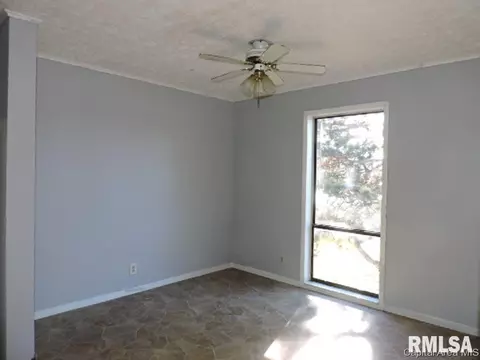 2567 W Monroe St, Springfield, IL 62704 photo 5