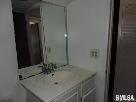 2567 W Monroe St, Springfield, IL 62704 photo 8