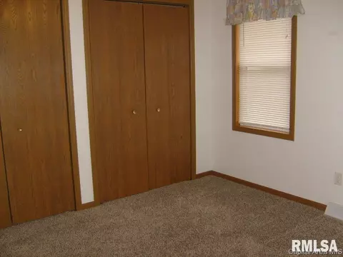 2953 S 4th St, Springfield, IL 62703 photo 9