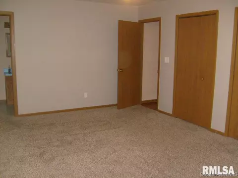 2953 S 4th St, Springfield, IL 62703 photo 12