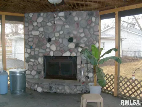 2953 S 4th St, Springfield, IL 62703 photo 2