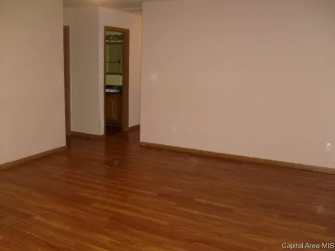 2953 S 4th St, Springfield, IL 62703 photo 10