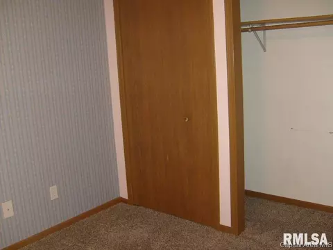 2953 S 4th St, Springfield, IL 62703 photo 8