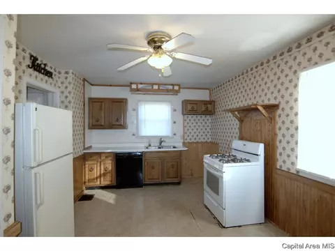 1200 N 14th St, Springfield, IL 62702 photo 2