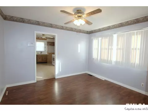1200 N 14th St, Springfield, IL 62702 photo 5