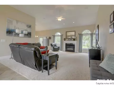 3600 Crystal Springs Dr, Springfield, IL 62711 photo 3