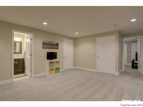 3600 Crystal Springs Dr, Springfield, IL 62711 photo 28