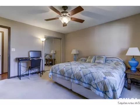 2001 Stockton, Springfield, IL 62703 photo 20