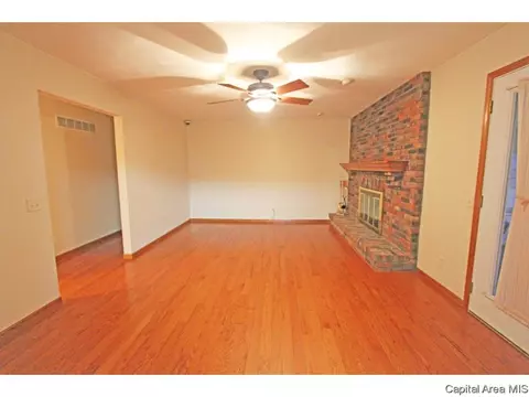 11 Beacon Ridge Dr, Springfield, IL 62711 photo 17