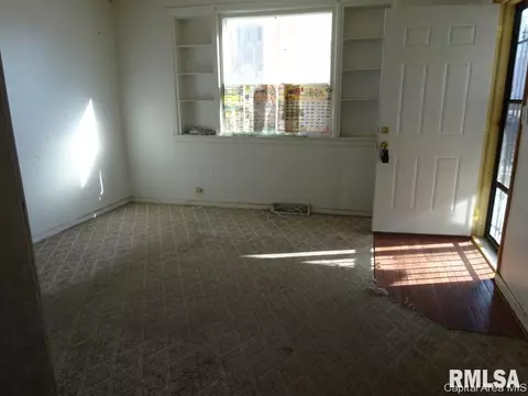 1109 N 15th St, Springfield, IL 62703 photo 3