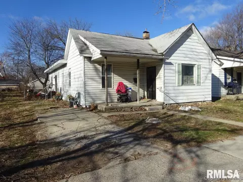 1109 N 15th St, Springfield, IL 62703 photo 1