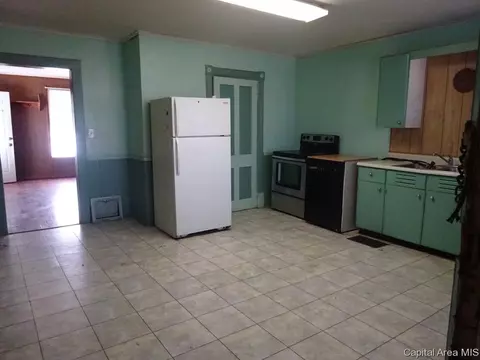 1535 Matheny Ave, Springfield, IL 62702 photo 9