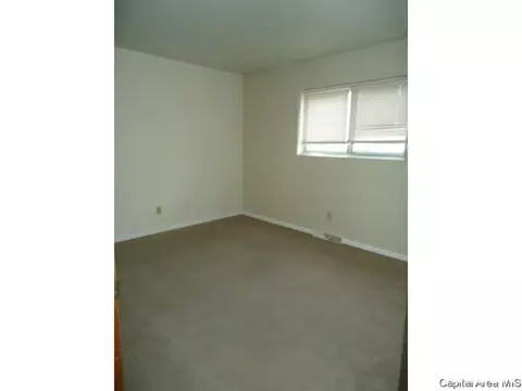 2107 Lexington Dr, Springfield, IL 62704 photo 7
