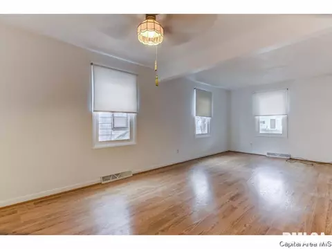 2253 E Keys St, Springfield, IL 62702 photo 10
