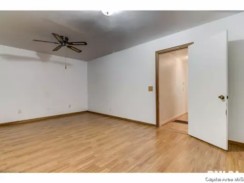 2253 E Keys St, Springfield, IL 62702 photo 16