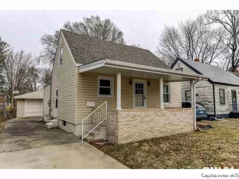 2253 E Keys St, Springfield, IL 62702 photo 2