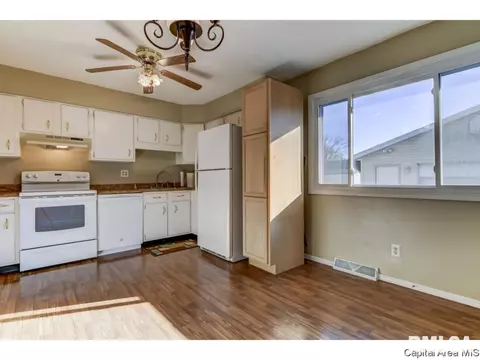 3028 Somerton, Springfield, IL 62702 photo 6