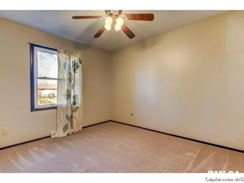 3028 Somerton, Springfield, IL 62702 photo 9