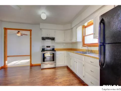 3013 Selkirk, Springfield, IL 62702 photo 9