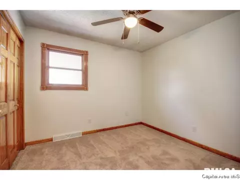 3013 Selkirk, Springfield, IL 62702 photo 15
