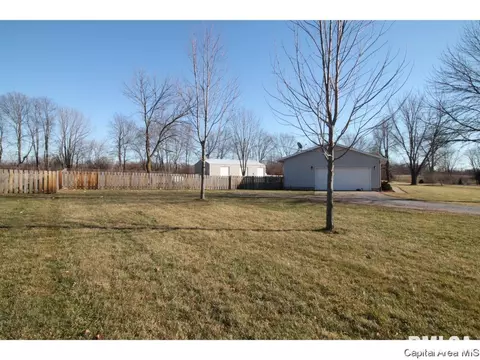 13080 Hickory Hills Rd, Athens, IL 62613 photo 2
