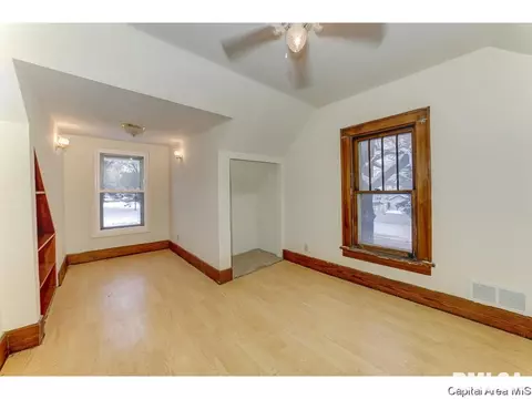 1220 N 2nd St, Springfield, IL 62702 photo 18