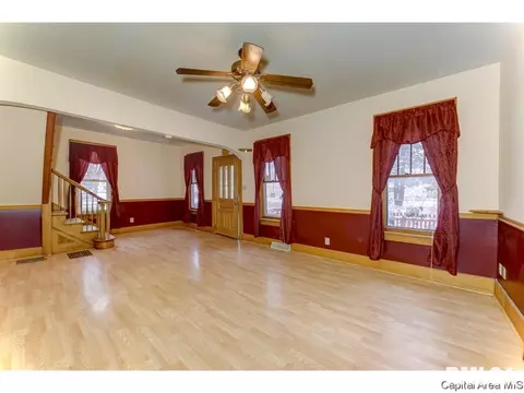 1220 N 2nd St, Springfield, IL 62702 photo 3