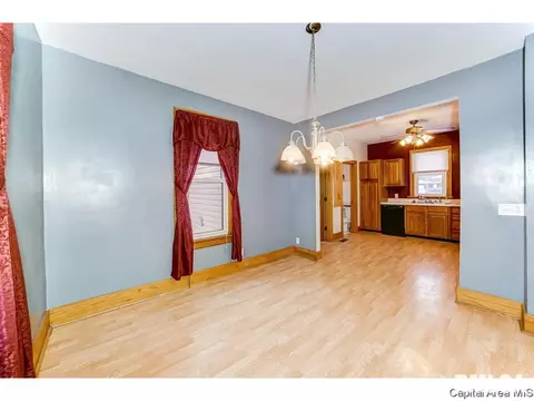 1220 N 2nd St, Springfield, IL 62702 photo 6