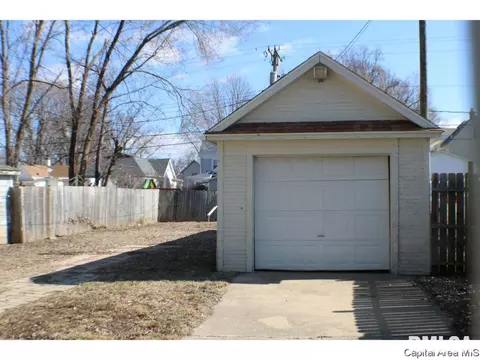 1220 N 2nd St, Springfield, IL 62702 photo 25