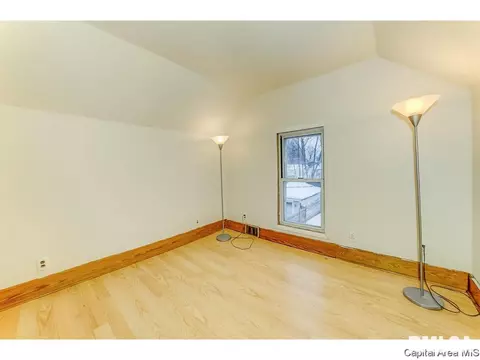 1220 N 2nd St, Springfield, IL 62702 photo 22
