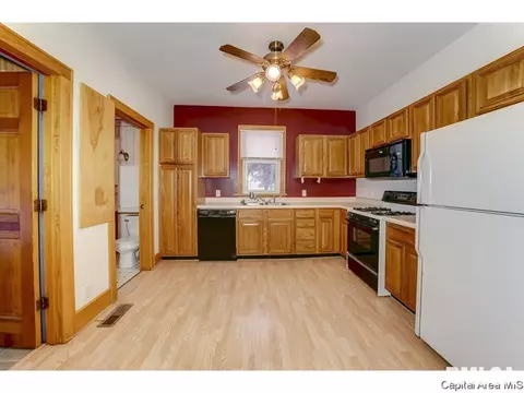 1220 N 2nd St, Springfield, IL 62702 photo 9