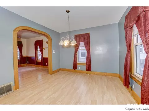 1220 N 2nd St, Springfield, IL 62702 photo 8