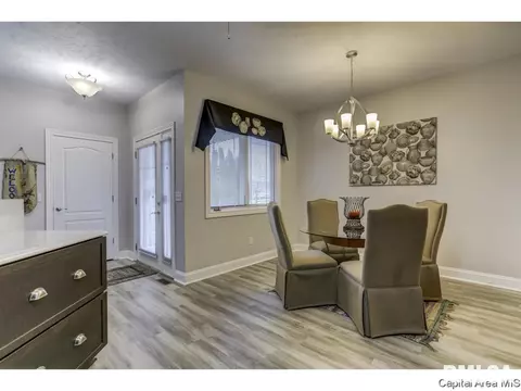 814 Colorado Ct, Springfield, IL 62711 photo 9