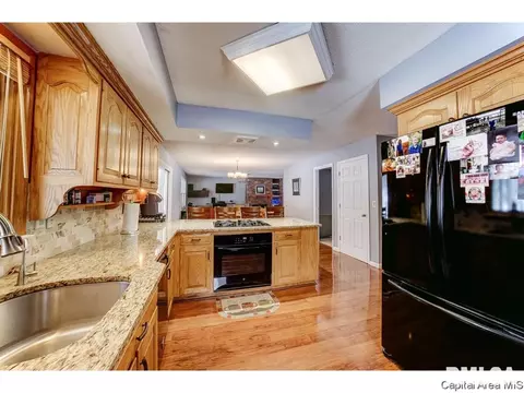 4546 Spaulding Orchard Rd, Springfield, IL 62711 photo 6