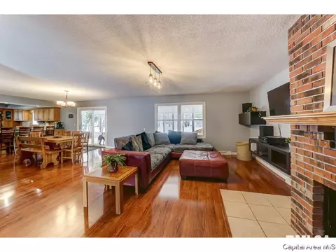 4546 Spaulding Orchard Rd, Springfield, IL 62711 photo 11