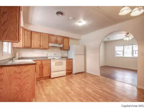 3625 Lancaster, Springfield, IL 62703 photo 9