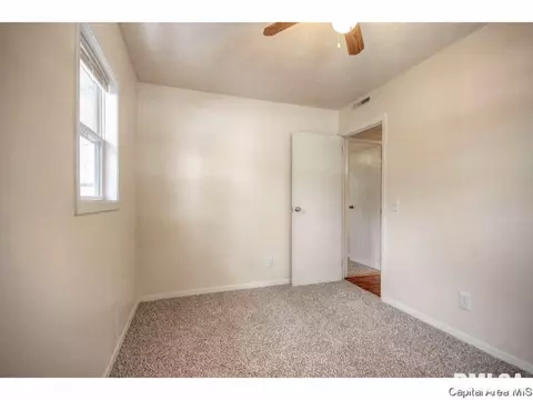 3625 Lancaster, Springfield, IL 62703 photo 13