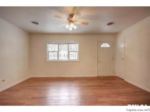 3625 Lancaster, Springfield, IL 62703 photo 2