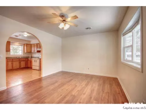 3625 Lancaster, Springfield, IL 62703 photo 6