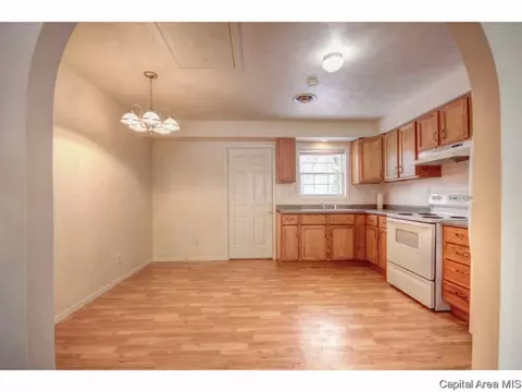 3625 Lancaster, Springfield, IL 62703 photo 8