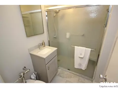 718 S 7th #307, Springfield, IL 62703 photo 17