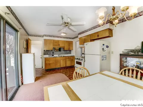 1346 Valley Dr, Springfield, IL 62702 photo 8