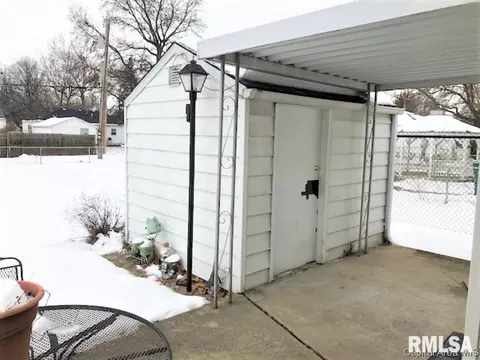 2327 S 1st Street St, Springfield, IL 62704 photo 3