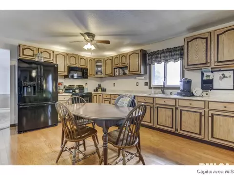 3216 Haviland Dr, Springfield, IL 62704 photo 10