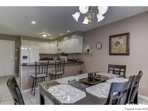 3501 Tilbury Ct, Springfield, IL 62704 photo 2
