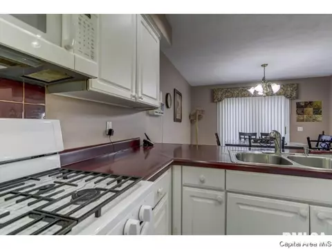 3501 Tilbury Ct, Springfield, IL 62704 photo 9