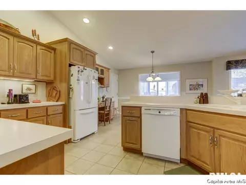 3525 Glengate Dr, Springfield, IL 62711 photo 11