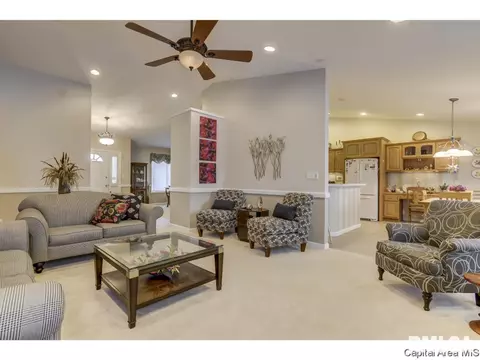 3525 Glengate Dr, Springfield, IL 62711 photo 9