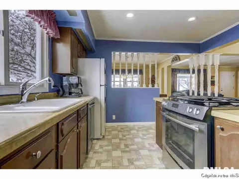 2100 Keokuk Dr, Springfield, IL 62702 photo 10
