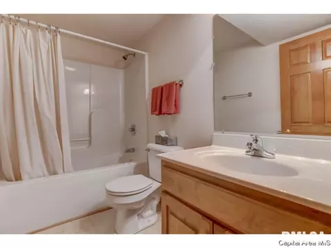 7104 Preston Dr, Springfield, IL 62711 photo 29